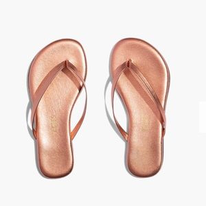 TKEES | Girls US 1 Rose Gold Leather Flip Flop Sandals
